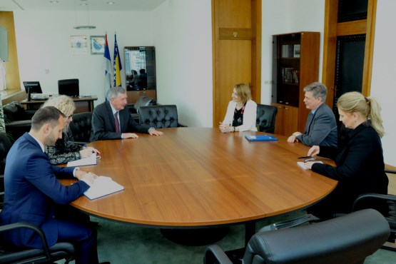 Zamjenik predsjedavajuće Predstavničkog doma Nebojša Radmanović primio šefa Delegacije i specijalnog predstavnika EU u BiH